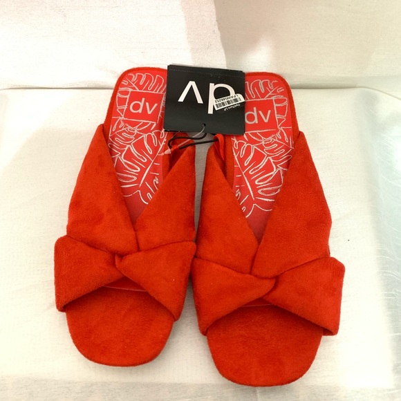 DV by Dolve Vita Addie Suede Knotted Slide Sandals - Picture 4 of 4